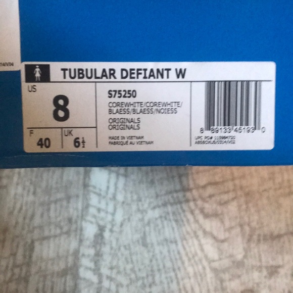 Adidas Boost Style Women’s Sneaker - Picture 8 of 8